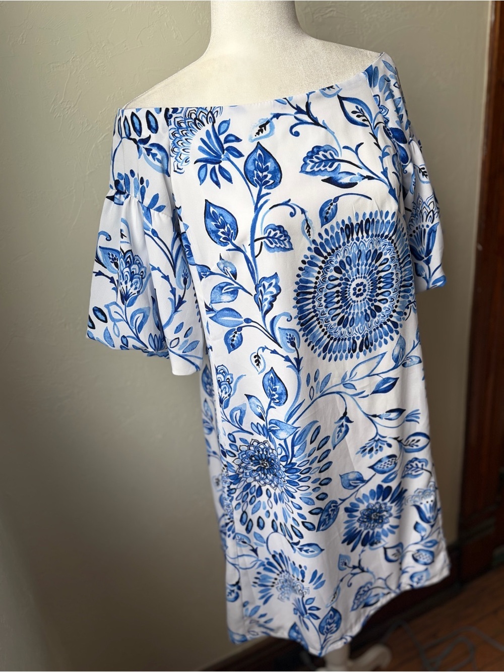 Rabbit Rabbit Rabbit Designs Blue White Floral Off Shoulder Shift Dress 6 - Picture 3 of 9